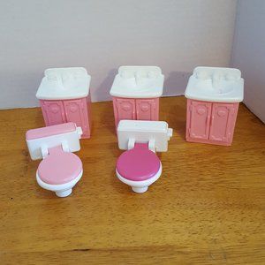 doll house furniture for child's bathroom Lot #12